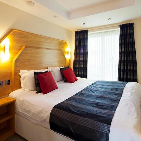 Queens Mansions: Empress Suite Blackpool Exteriör bild