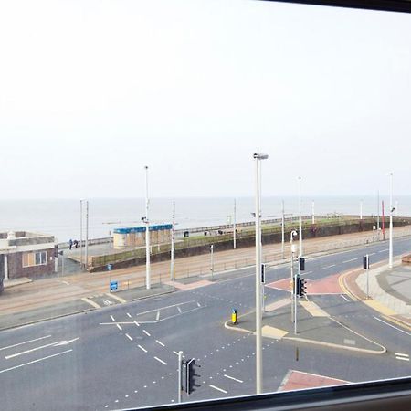 Queens Mansions: Empress Suite Blackpool Exteriör bild