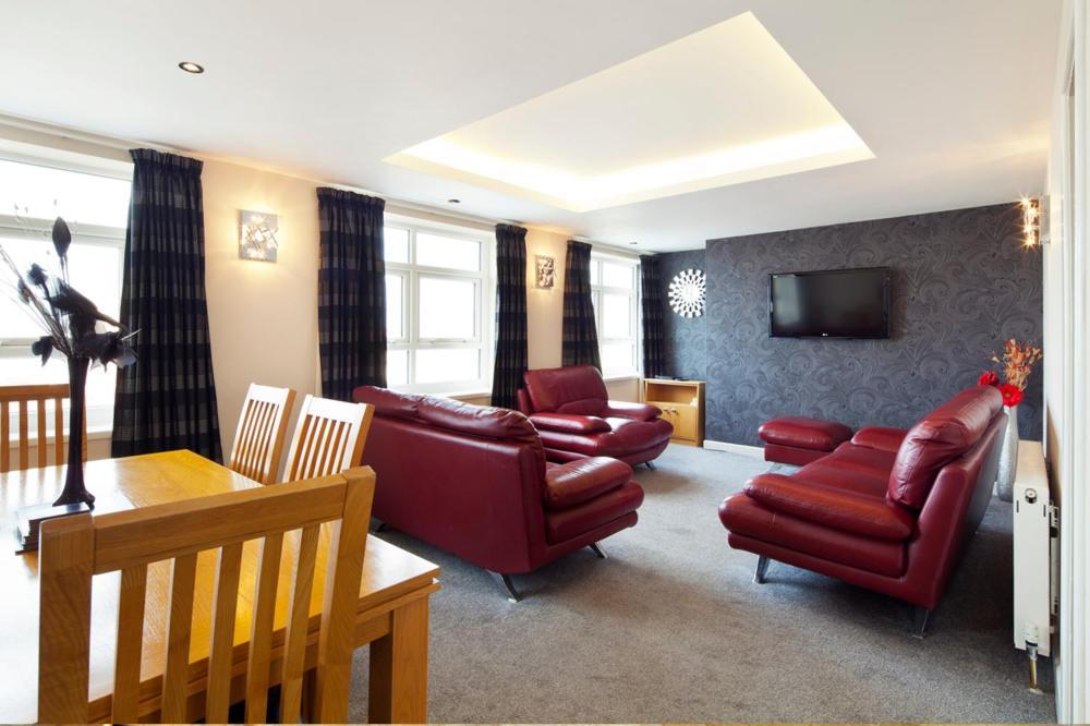 Queens Mansions: Empress Suite Blackpool Exteriör bild